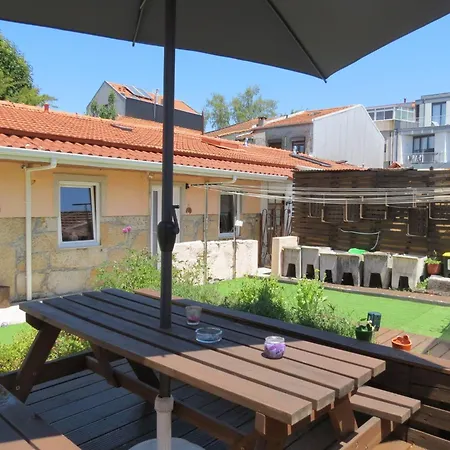Semesterbostad Rubin Charme Haeuser 7 By Interhome Oporto